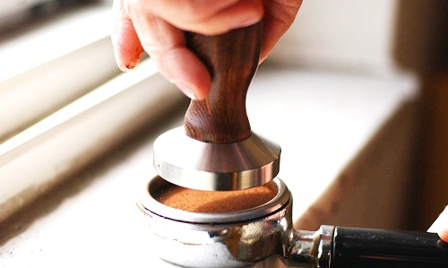 Hubungan Pressure dan Level Grinding pada Espresso