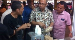 Wakil Walikota Medan Seruput kopi